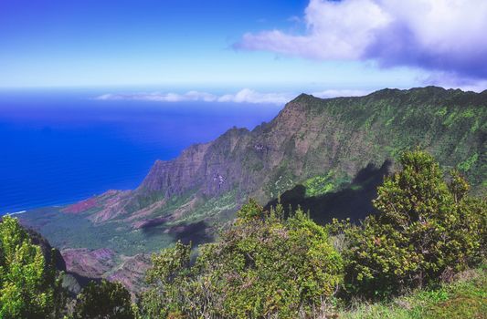 The Napali Coast along the Pacific Ocean on Kauai, Hawaii.