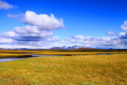 wildreness near Hvitarnes hut, Iceland highlands