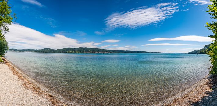 On the wonderful long-distance hiking trail, Seegang on Lake Constance, Germany