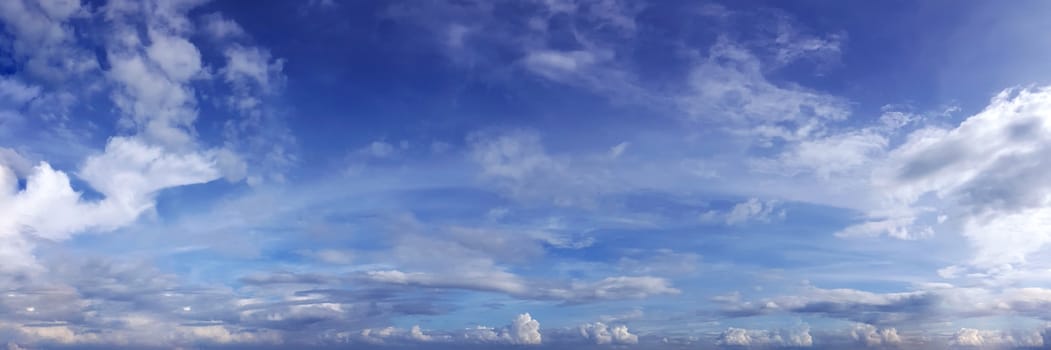 Panorama sky with cloud on a sunny day. Beautiful cirrus cloud.