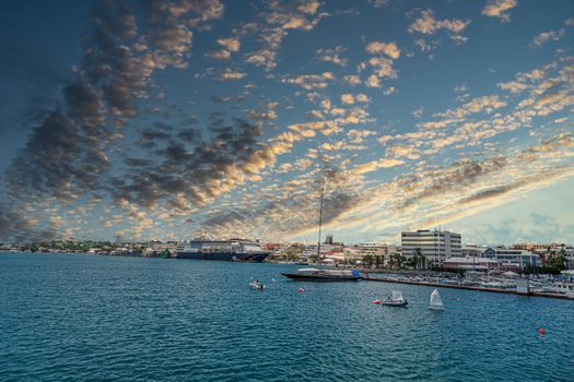 Bermuda has a blend of British and American culture, which can be found in the capital, Hamilton. Its Royal Naval Dockyard combines modern attractions with history.
