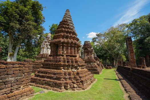 UNESCO World Heritage site Wat Jedi Jed Teaw in Si Satchanalai Historical Park, Sukhothai, Thailand.