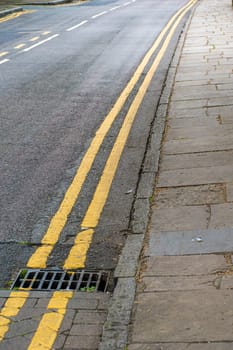 Double yellow lines no parking