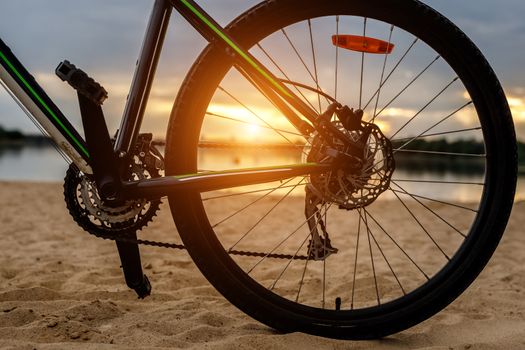 Bicycle chain with transmission on sunset