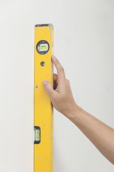 Use of the measuring tool for level installation