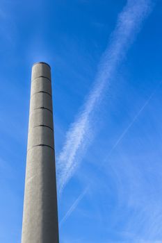 Chimney with low emission of carbon dioxide (CO2).