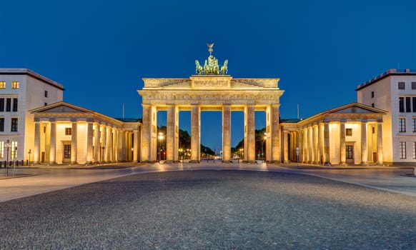 Panorama of the Brandenburger Tor in Berlin at night