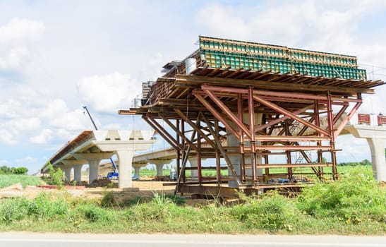 under construction express way