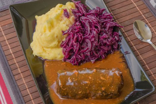 Beef roulade with red cabbage and mashed potatoes