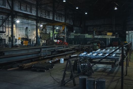 The working space of the plant, an indoor workshop for the production of parts for the oil industry.