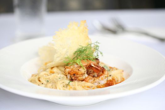 Spaghetti Carbonara with shrimp