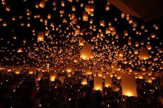 Thai traditional Newyear balloon lantern at night 