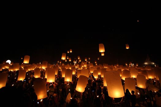 Thai traditional Newyear balloon lantern at night 