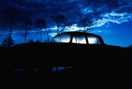 Abandoned old car. 3D rendering
