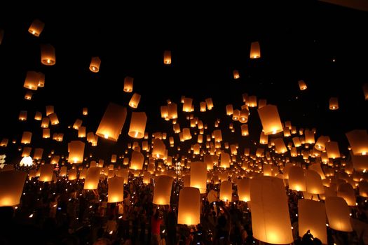 Thai traditional Newyear balloon lantern at night 