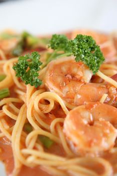 linguine pasta with shrimps in tomato sauce 
