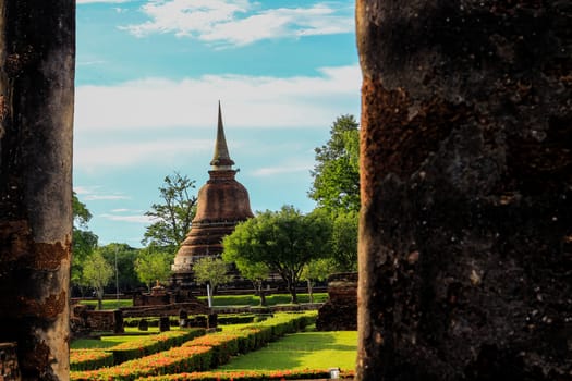 Wat Mahathat is a temple in Sukhothai town since ancient times. And is the temple of Sukhothai Kingdom Wat Mahathat is located in the Sukhothai Historical Park. :SUKHOTHAI,THAILAND-JULY,01,2018