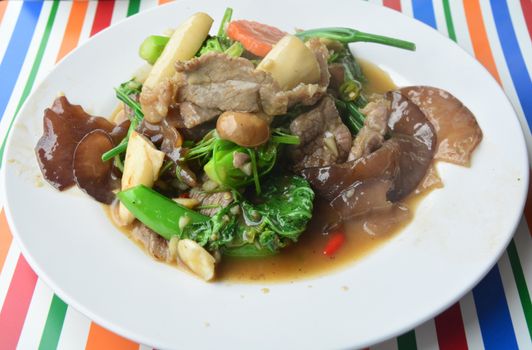 The Mongolian-style stir-fried vegetables with beef