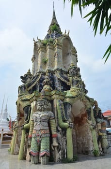 Bell tower antique at Wat Phraya Tham Worawihan , Thonburi , Bangkok, Thailand