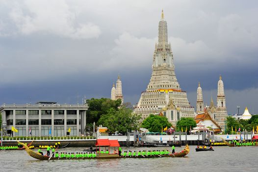 BANGKOK, THAILAND – 10  SEPTEMBER 2019 : The training of the Royal Barges Procession, the last royal ceremony of the Royal Coronation Ceremony Of King Rama X.