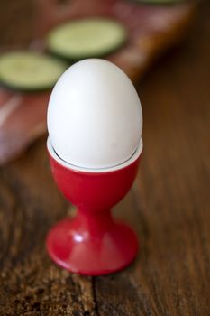 cooked egg and bread with ham