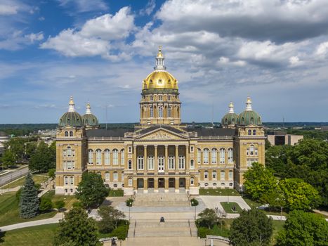 July 19, 2020 - Des Moines, Iowa, USA: The Iowa State Capitol is the state capitol building of the U.S. state of Iowa. default