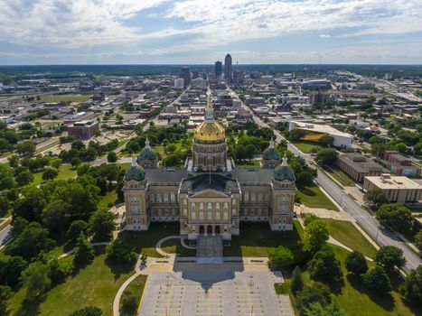 July 19, 2020 - Des Moines, Iowa, USA: The Iowa State Capitol is the state capitol building of the U.S. state of Iowa. default