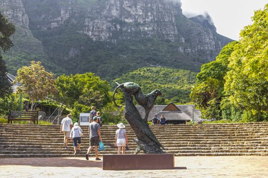 Dylan Lewis sculpture puma in the beautiful Kirstenbosch Gardens in Cape Town.