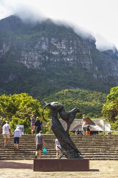 Dylan Lewis sculpture puma in the beautiful Kirstenbosch Gardens in Cape Town.