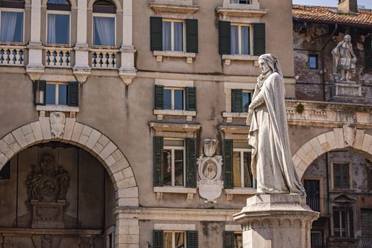 Verona's Dante statue situated in Piazza dei Signori in the center of the city