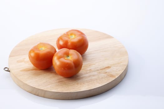 tomatoes on the cutting board