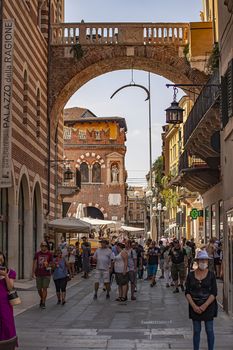 VERONA, ITALY 10 SEPTEMBER 2020: Piazza dei Signori in Verona full of people