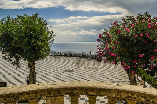 Balcony and square with panoramic views in the city of taormina