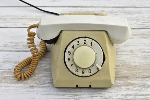 old rotary dial phone