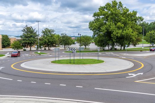 Horizontal shot of a traffic roundabout near a Tennessee mall.