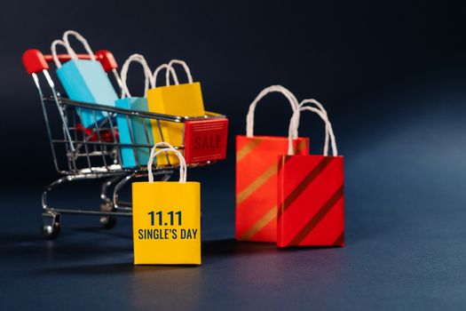 shopping cart and shopping bag, year-end sale, 11.11 singles day sale concept