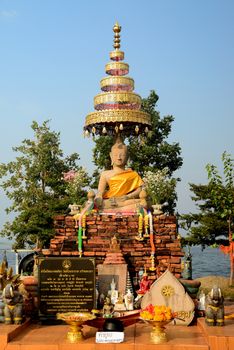  Phayao, Thailand – 21 December, 2019 : Wat Tilok Aram : Year-Old Underwater Temple of Thailand, Today a floating platform with the statue of a Buddha sits directly above the site of the sunken temple.