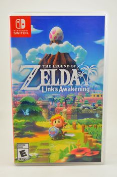 MANILA, PH - SEPT 10 - Zelda links awakening nintendo switch game cartridge case on September 10, 2020 in Manila, Philippines.