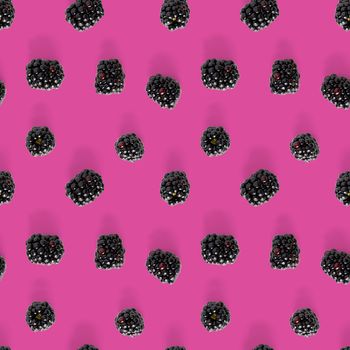 Bramble Seamless pattern. Fresh blackberry seamless pattern. Square pattern with fresh wild berries isolated on pink background. flat lay.