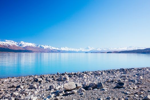 Mt Cook and Lake Pukaki on a crystal clear spring morning in New Zealand