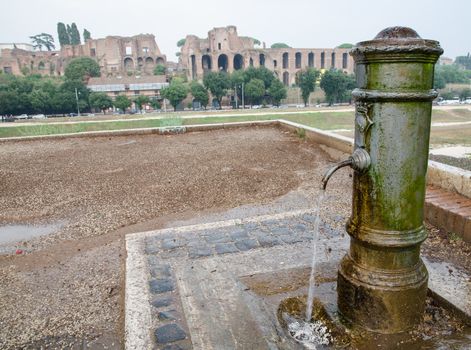 Roman drinking water fountain. These typical fountains are distributed throughout the city; in this case we find ourselves at the Circus Maximus