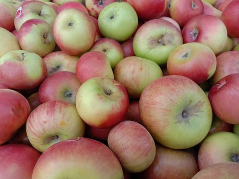 tasty and healthy fresh apple stock on shop