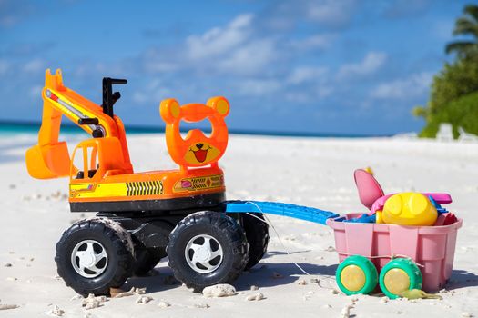 Maldives, toys on the beach