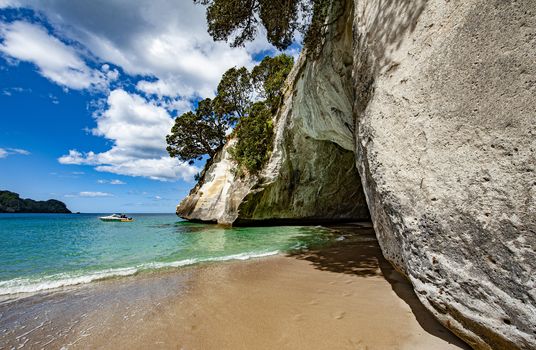 Famous cave at Cathedral Cove Marine Reserve, Coromandel Peninsula, New Zealand. 