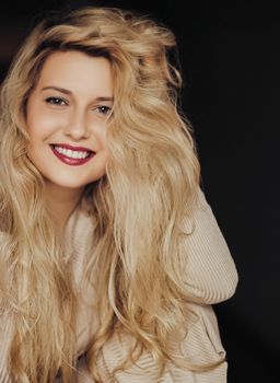Beautiful woman smiling, long blonde hairstyle and natural makeup look, beauty and 90s style fashion brand campaign
