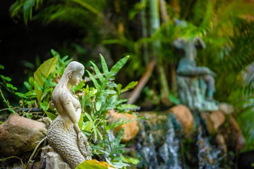 Mermaid statue for garden decoration