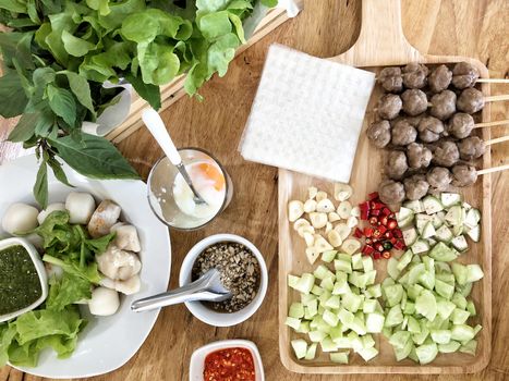 Vietnamese Meatball Wraps (Nam Neung) served with vegetable, Vietnamese food