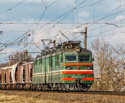 Belarus, Minsk - Twin locomotive VL80-605 pulls freight cars of freight train