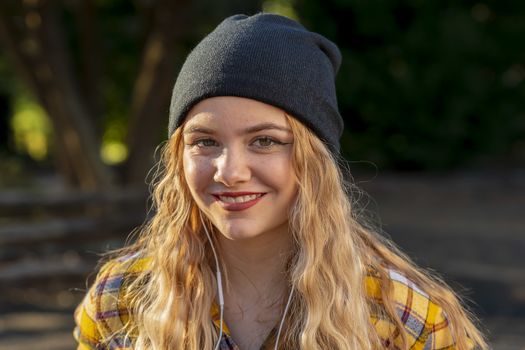 A gorgeous young blonde model enjoys a day outdoors while maintaining a safe distance from others during the Covid-19 pandemic