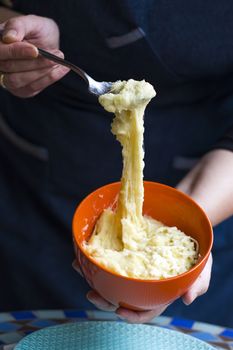 Georgian traditional dish with potatoes and cheese, Tashmijabi.